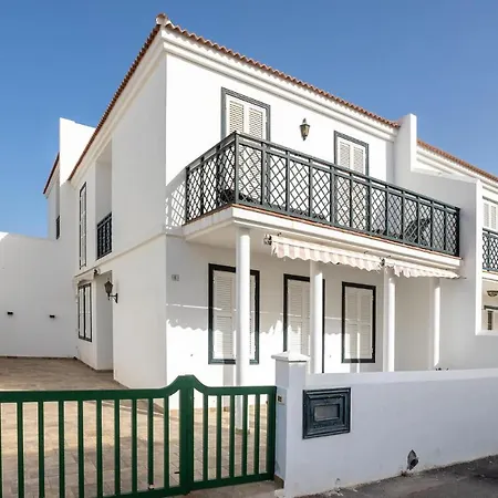 3 Bedroom Awesome In Abades