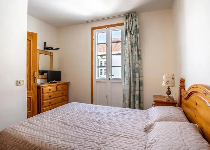 Beautiful In With Wifi Abades